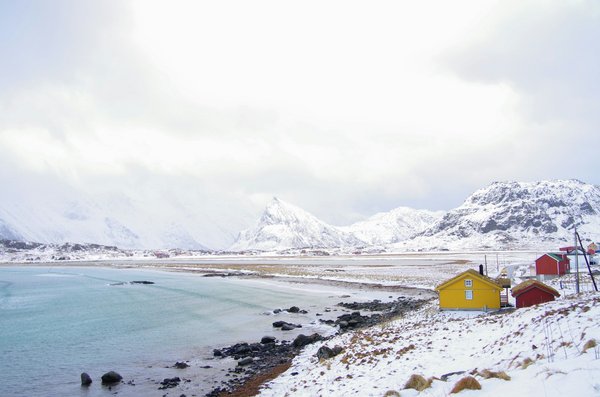 Peut-on trouver une maison de vacances en Islande avec des cours de photographie de paysages et des excursions en glacier?
